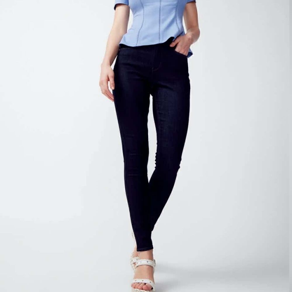 White House Black Market - 12 - High-Rise Sculpt Skinny Ankle Jeans blk‎